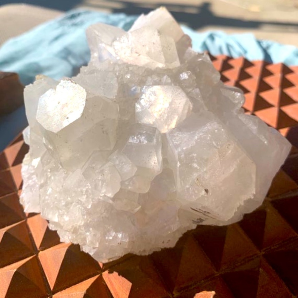 Gnome Crystal, Apophyllite Cluster, Face Shapes